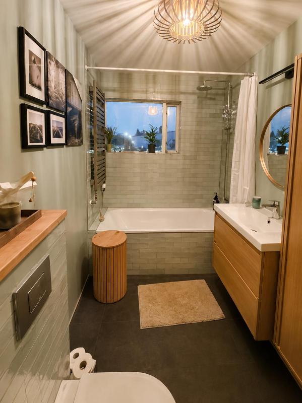 Penthouse near Reykjavík for 8 pp private parking hot tub - image 8