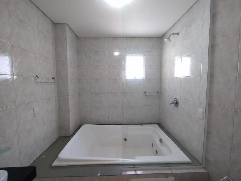 Apartment with 3 suites 200 meters from the sea! - image 7