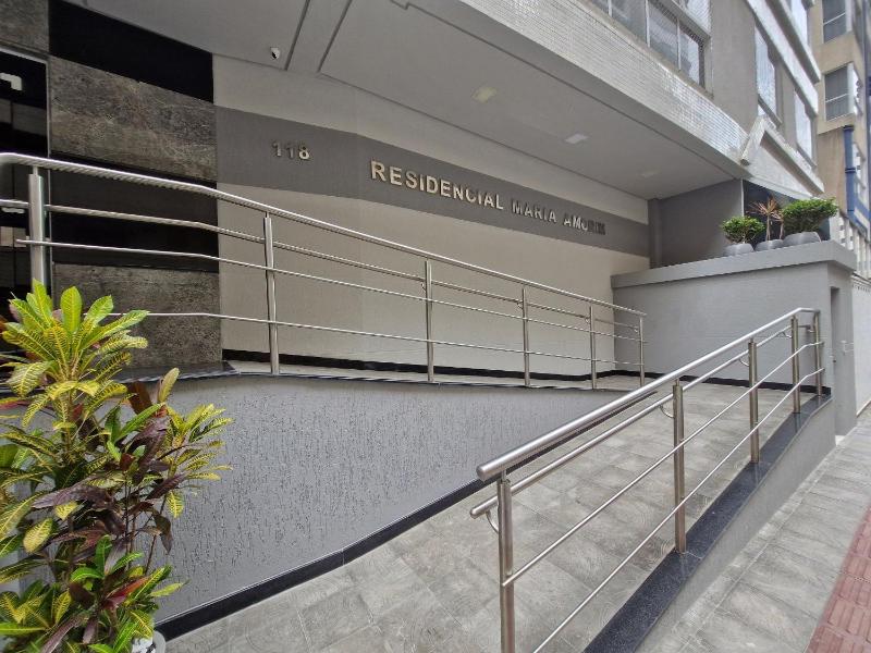 Apartment with 3 suites 200 meters from the sea! - image 21
