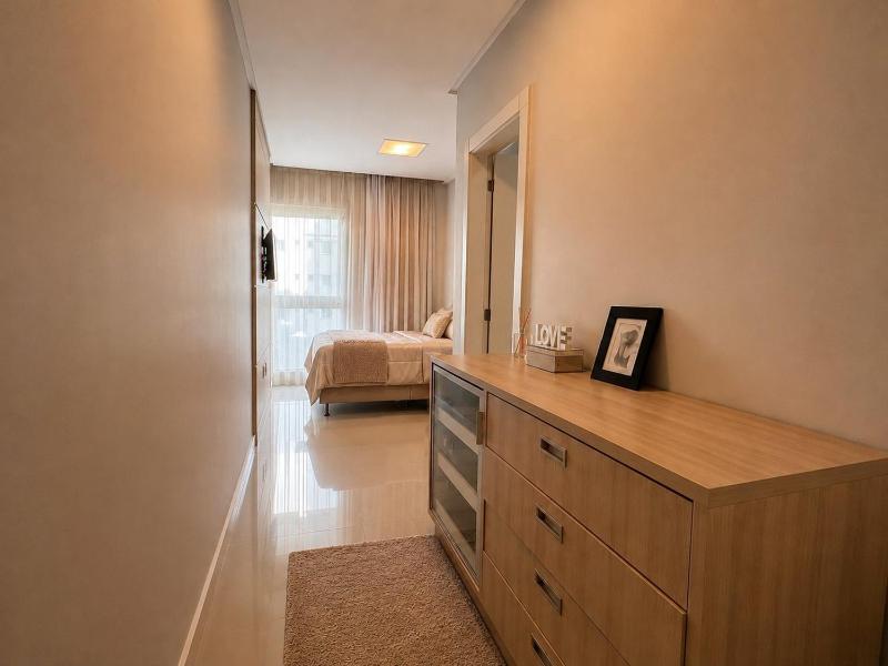 Las Vegas Building 100 meters from the beach! - image 30