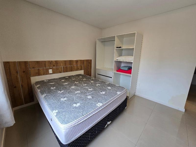 Apartment with 3 suites! - image 3