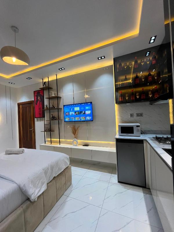 The pelican apartment - image 1
