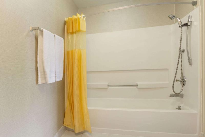 Double Room with Two Double Beds - Non-Smoking image 2