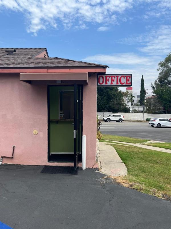 Best Motel - image 9