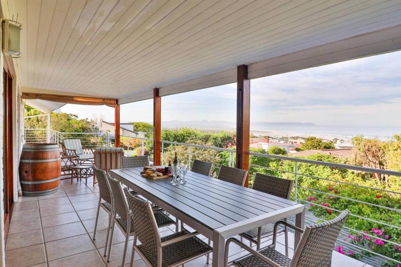 Sea Valley Lodge X 180 Degree Sea Views - image 11
