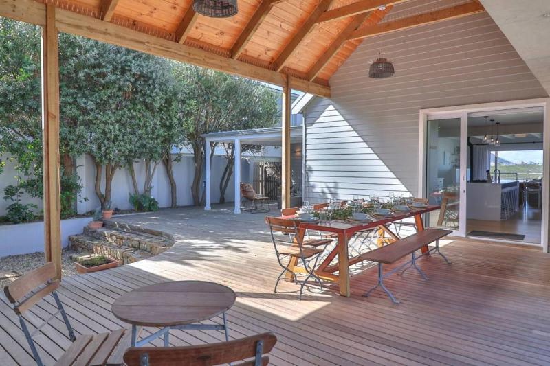 Sunridge Aan Zee Luxury Beach Villa Onrus Beach - image 5