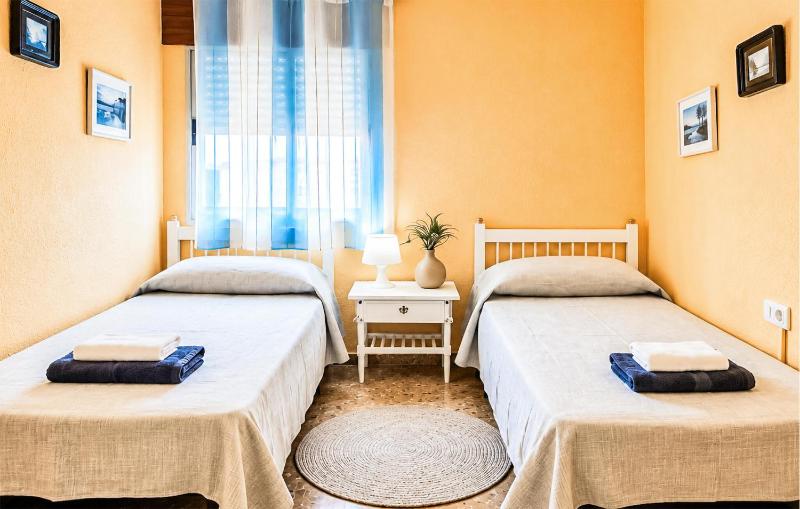 Cozy Apartment In Torremolinos With Wifi - image 15
