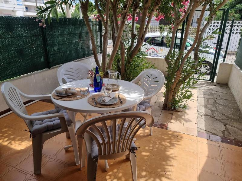 Apartamento a 300 m de la playa con piscina comunitaria en L'Escala - HISP-236-150 - image 13