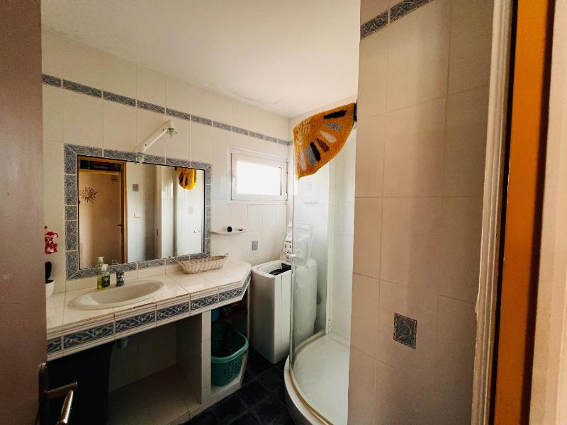 Appartement T3 proche plage - 57m² - FR-1-309-592 - image 15