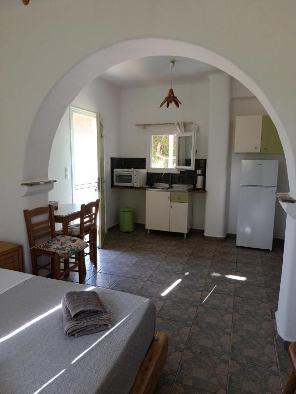 Green Retreat Studios - image 50