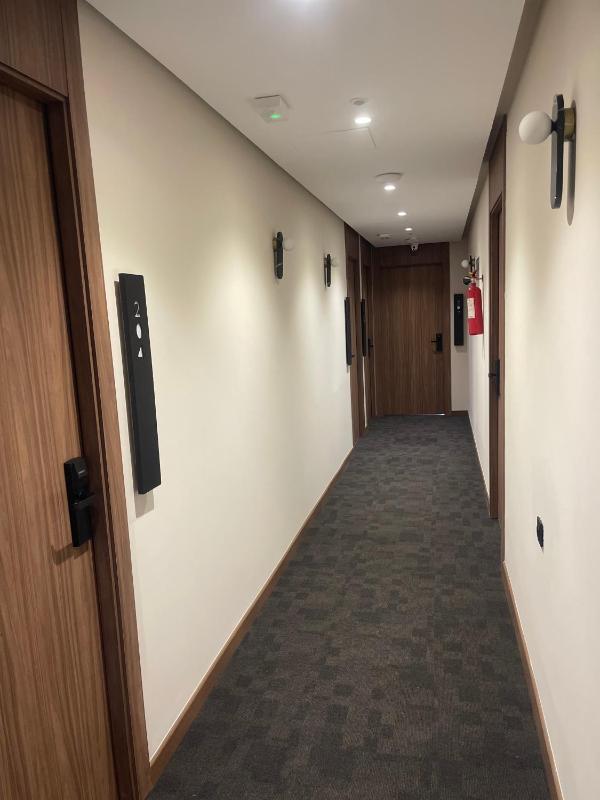 Le M Neo Hôtel - image 2