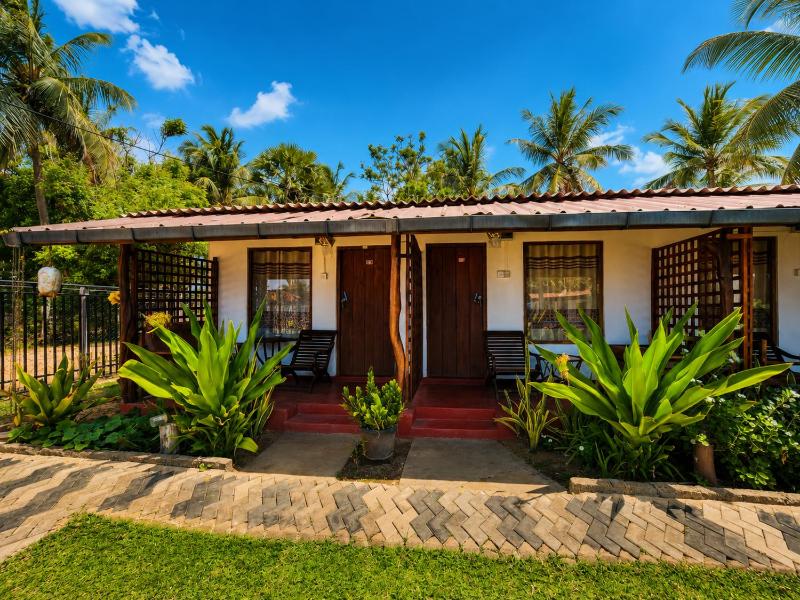 Nilaveli Sheen Coast - image 11