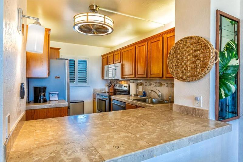 MENEHUNE SHORES #220 condo - image 34