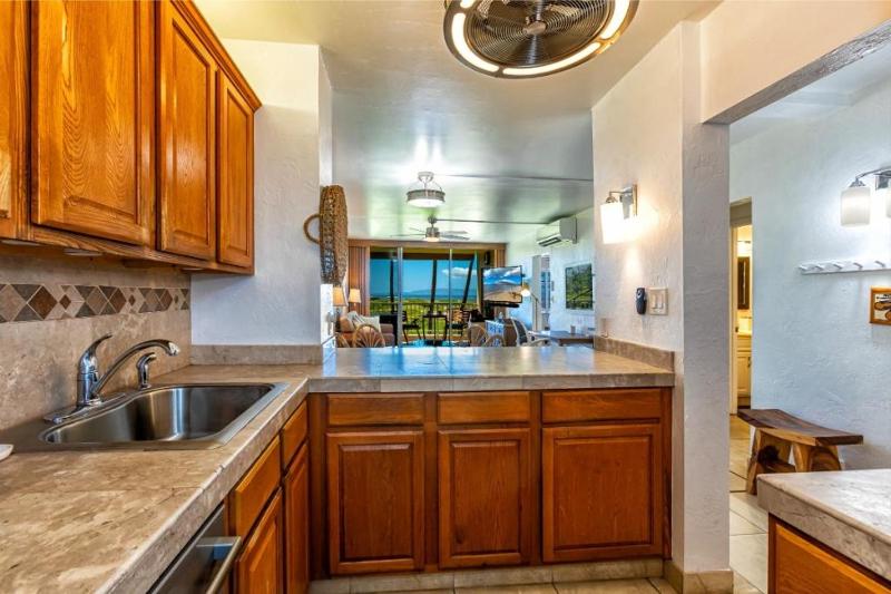 MENEHUNE SHORES #220 condo - image 8