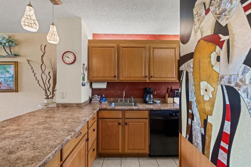 MENEHUNE SHORES #206 condo - image 9