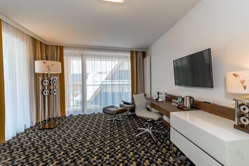 Junior Suite image 4