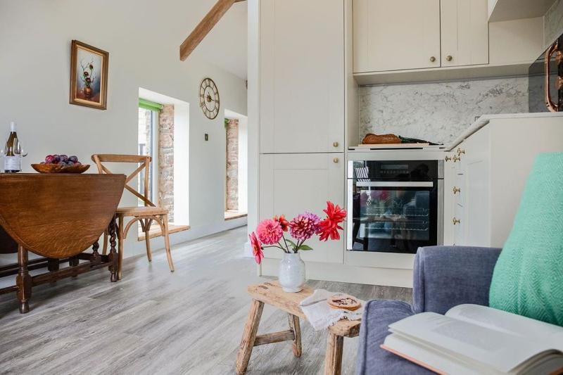 The Piggery - Finest Stays - image 4