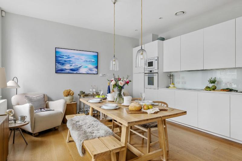 Royal Dart Townhouse - image 20
