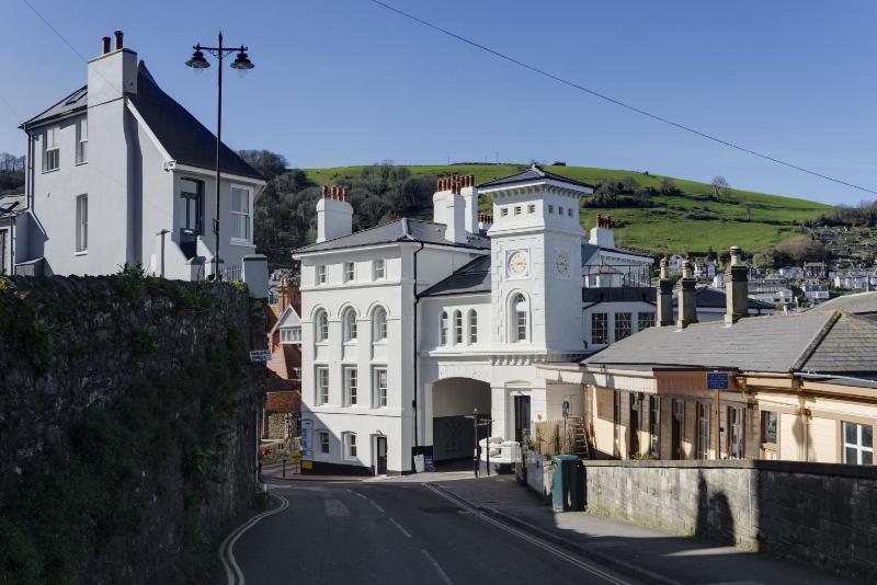 Royal Dart Townhouse - image 21