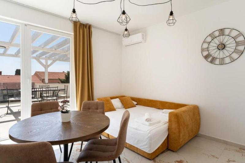 Apartments Villa Amfora with Pool - image 20
