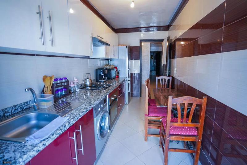Charming 2-Bedroom Apartment with Shared Pool in Martil - image 9