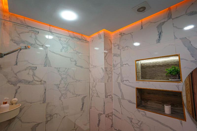 Charming 2-Bedroom Apartment in the Heart of Martil Morocco - image 23