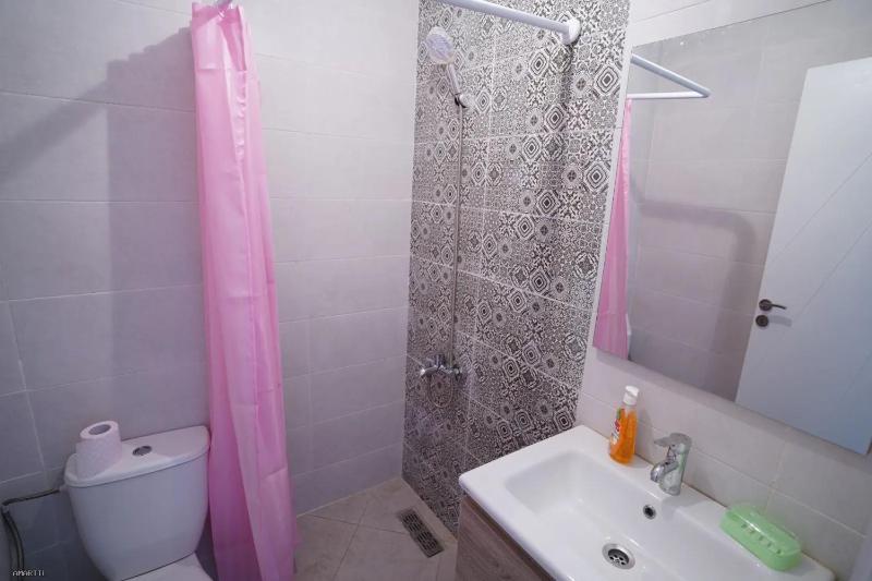 Charming 2-Bedroom Apartment in Martil with City Views - image 11