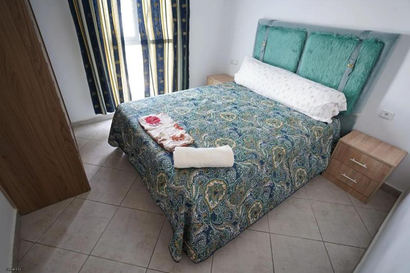 Charming 2-Bedroom Apartment in Martil with City Views - image 6