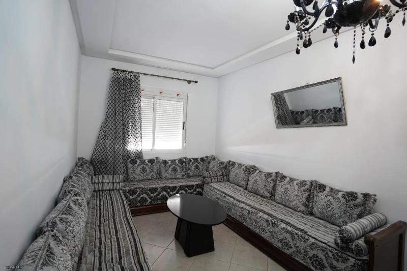 Charming 2-Bedroom Apartment in Martil with City Views - image 14
