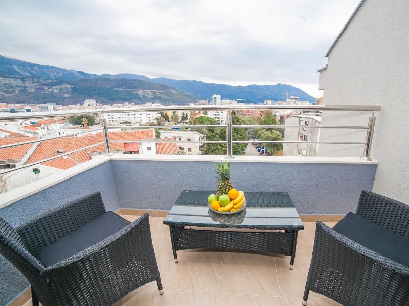Apartment with Balcony image 2