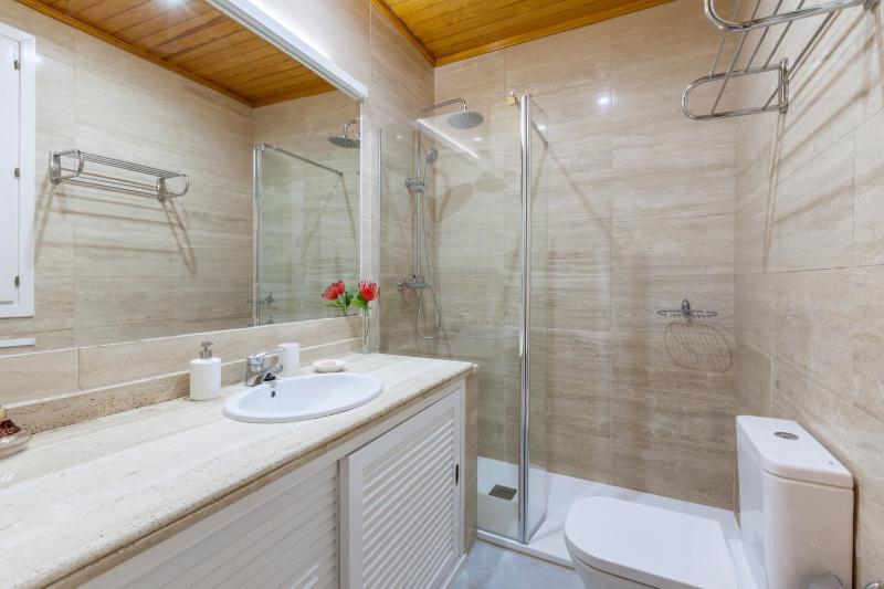 CR City Centre Apartment Balcony - image 16