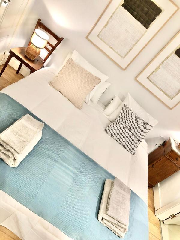 VL Cozy Quiet City Centre Apartment - image 11