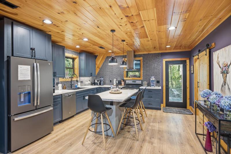 Whispering Waters cabin - image 41