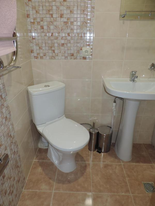 Standard Double Room image 2