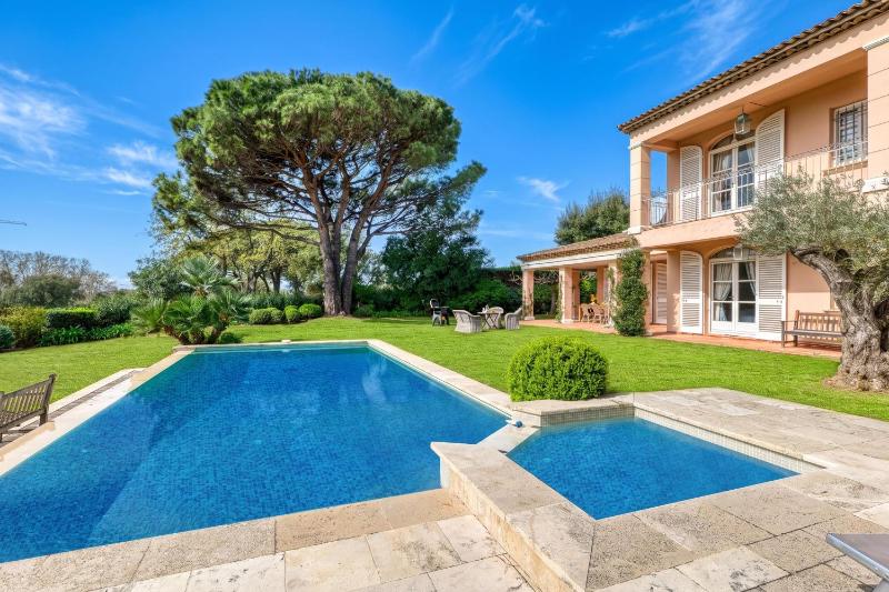 Villa Tortue - Private Pool & Sea View - Happy Rentals - image 43