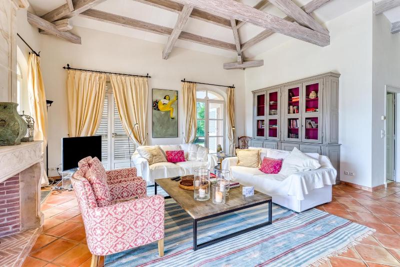 Villa Tortue - Private Pool & Sea View - Happy Rentals - image 34