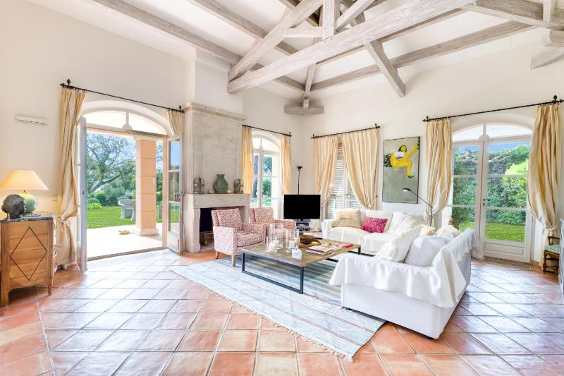 Villa Tortue - Private Pool & Sea View - Happy Rentals - image 23