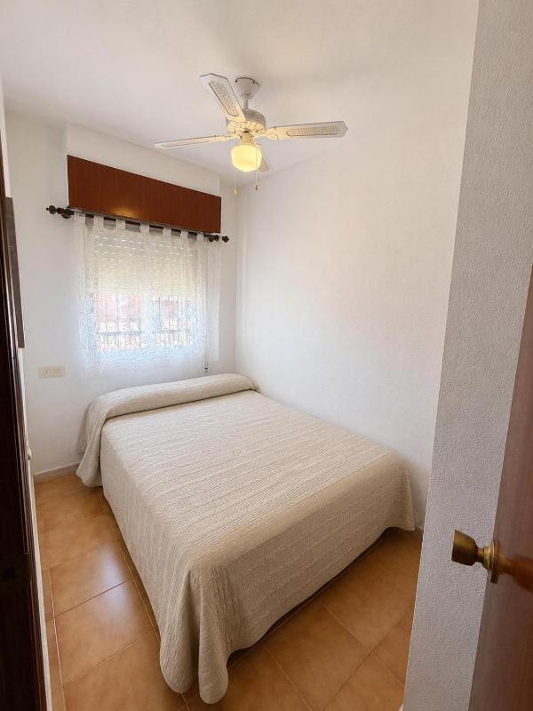 Mbr b Habitación y sofá cama más colchón hinchable - image 3