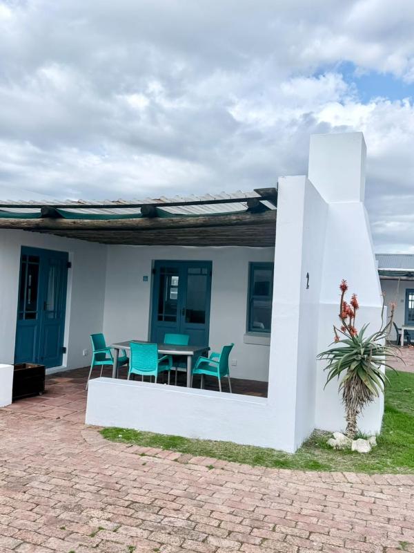 Coast Cottages Langebaan - image 3