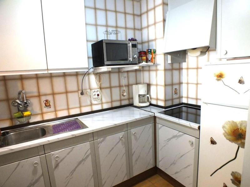 Apartamento en Empuriabrava para 4/6 personas a 800m de la playa con terraza y aire acondicionado - ES-204-4 - image 7