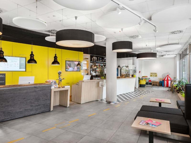 Ibis Styles Budapest City - image 1