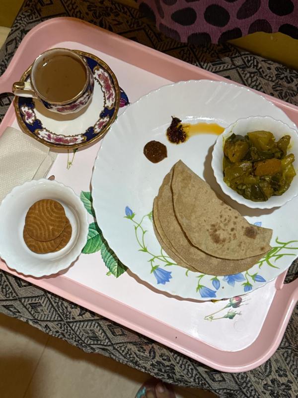 The Caravan Hostel Food & Stay - image 8