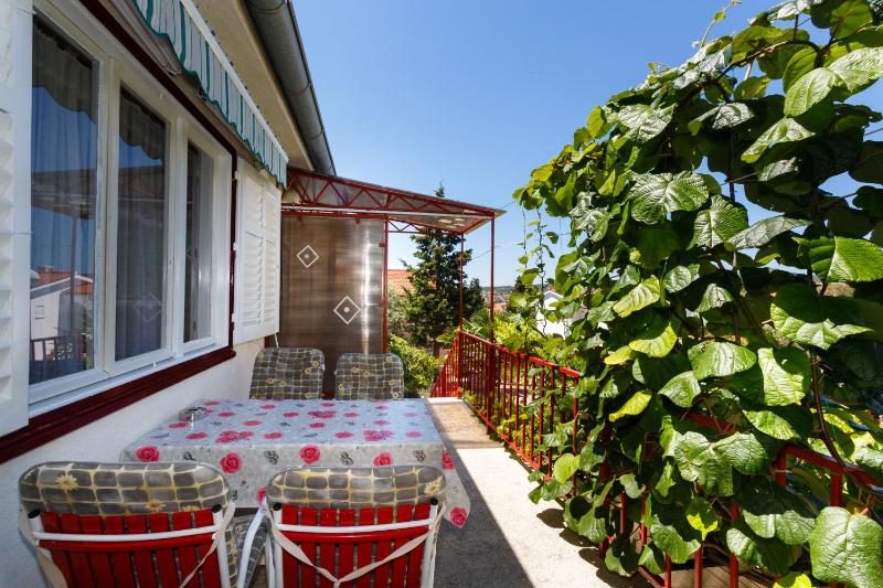 Apartments Lovorik - image 15