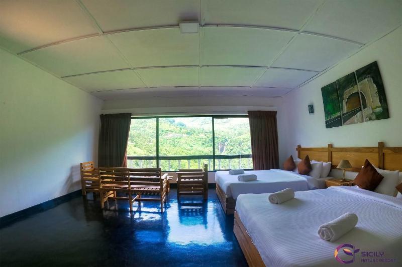 Five Waterfalls View Bungalow - image 4