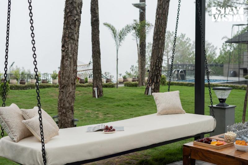 StayVista at Altiora Kasauli with Outdoor Pool & Lawn - image 21