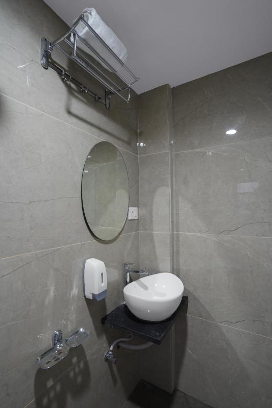 Hotel Royal Comforts - image 7