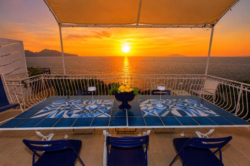 AMORE RENTALS - Villa Domus Franca - image 4