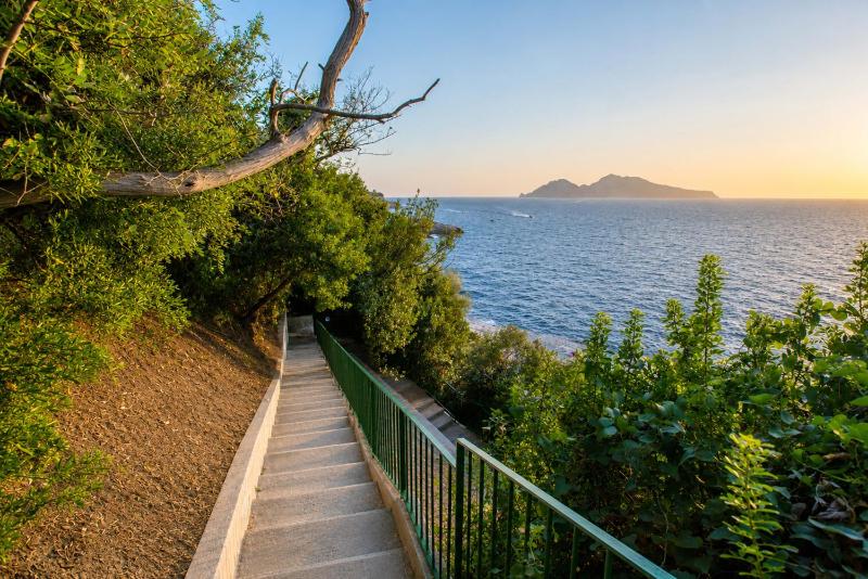 AMORE RENTALS - Villa Domus Franca - image 18