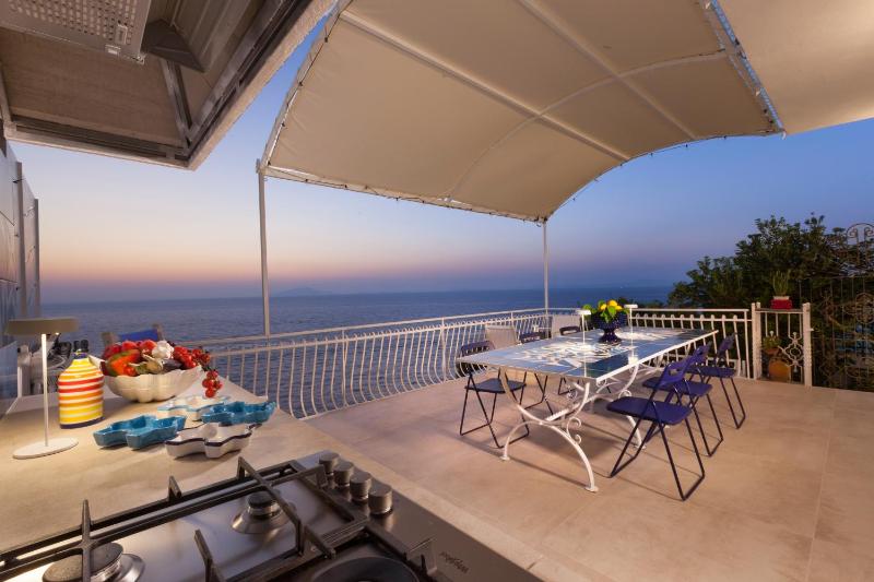 AMORE RENTALS - Villa Domus Franca - image 43