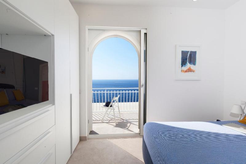 AMORE RENTALS - Villa Domus Franca - image 44
